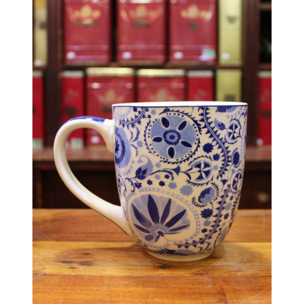 Mug Maxi Arabesques bleues et blanches - Compagnie Anglaise des Thés