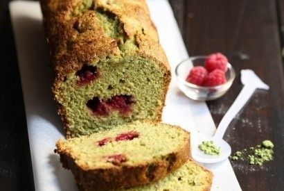 Cake au thé vert et à la framboise